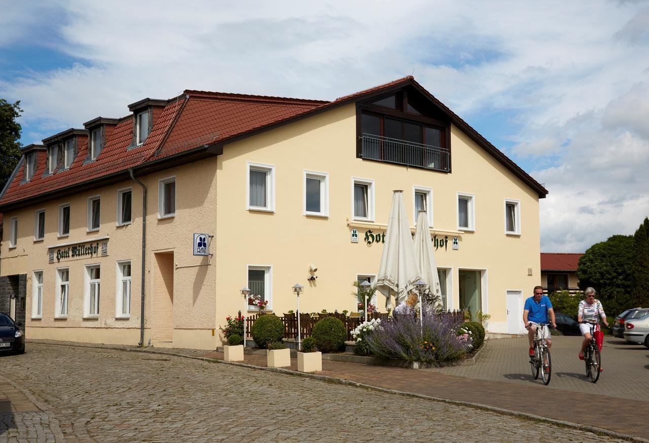 Bed&Breakfast Hotel Müllerhof Caputh Exterior foto